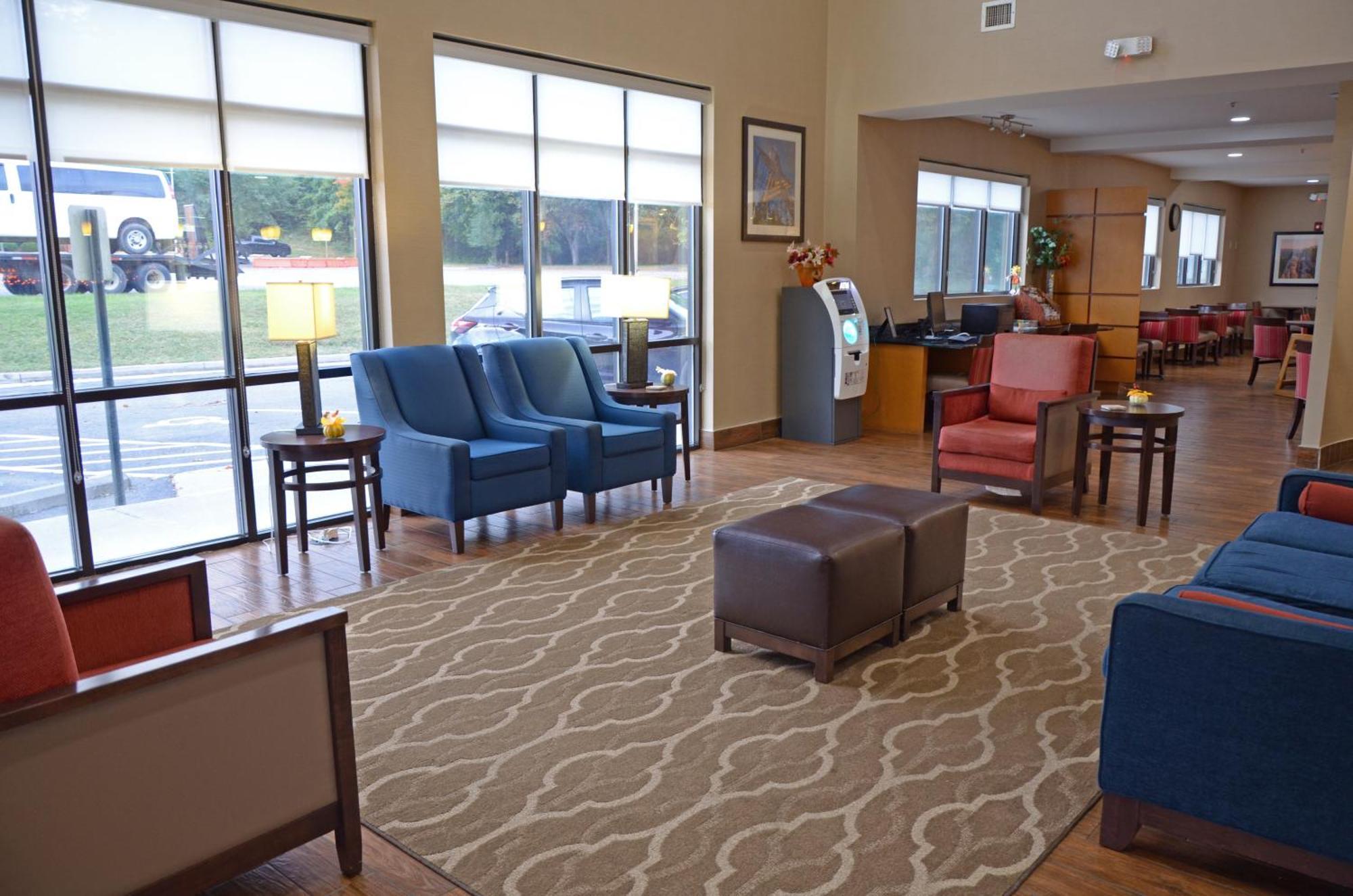 Comfort Suites Salem-Roanoke I-81 Exterior photo